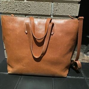 Madwell hand bag in good condition